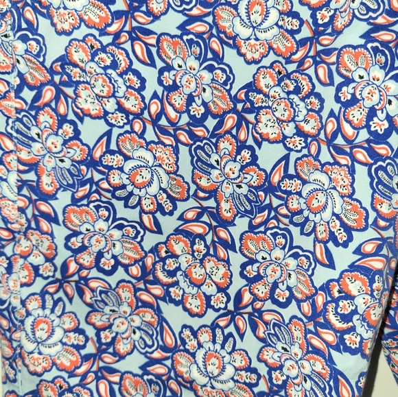 Tommy Bahama Floral Shorts - 4 EUC - Picture 4 of 4